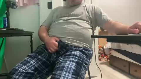 Allergictolove online show from October 2025 11:27:01 PM