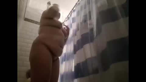 Snapshot of alleycatty24 chatting on December 2025 05:12:02 AM AlleyCatty24 online show from December 2025 05:12:02 AM