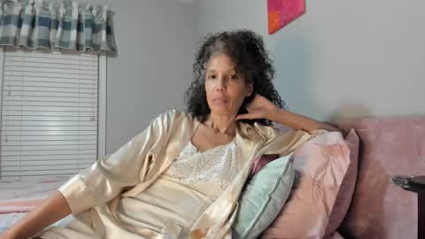 wishlist on bio online show from February 2025 01:32:02 AM