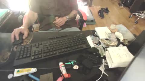 allhorny476 online show from September 2025 11:37:02 PM