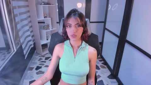 Allice online show from November 2025 04:01:02 AM