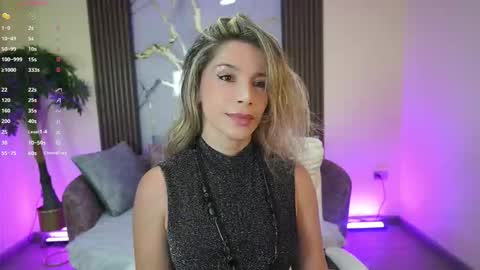 Allice  online show from October 2025 07:04:02 PM