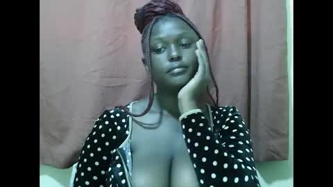 Snapshot of allie_quin chatting on October 2025 08:06:01 AM Allie online show from October 2025 08:06:01 AM