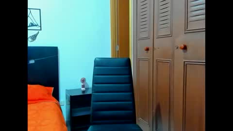 allison_21_ online show from September 2025 03:31:01 AM
