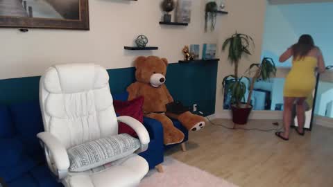 Snapshot of allison_hill19 chatting on October 2025 07:05:02 PM Alli online show from October 2025 07:05:02 PM