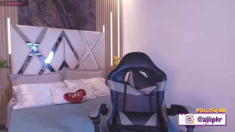 Snapshot of allison_parker1_ chatting on November 2025 12:02:02 PM allison_parker1_ online show from November 2025 12:02:02 PM