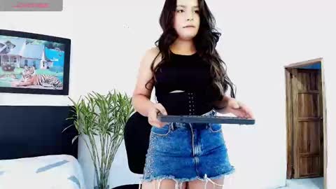 Allhondra online show from September 2025 08:43:01 PM