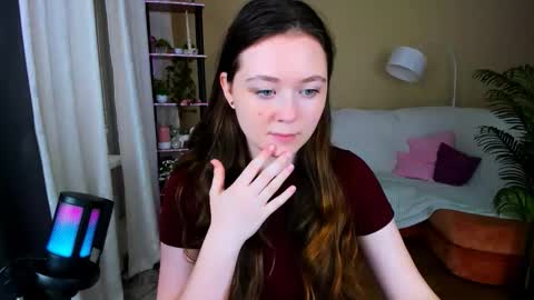 alluringeyess online show from September 2025 12:18:01 PM