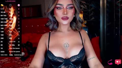 Snapshot of alluringnatalya chatting on November 2025 08:59:01 AM Natalya Fox online show from November 2025 08:59:01 AM