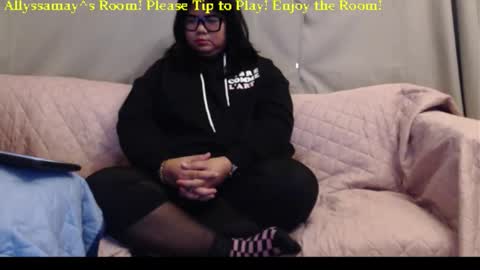 Allyssamay online show from October 2025 04:58:01 AM