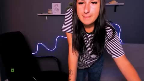 alma_black online show from September 2025 05:51:02 AM
