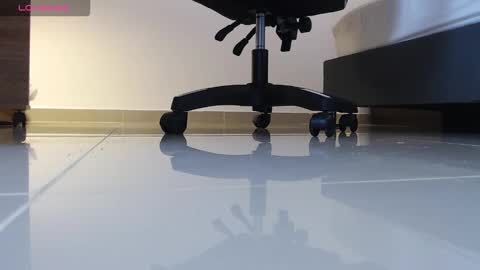 ALMA FENIX  online show from October 2025 12:33:02 AM