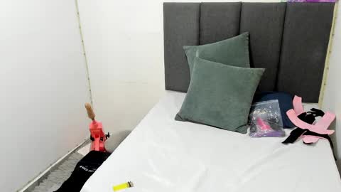 Snapshot of almaa__ chatting on February 2025 08:10:01 PM Alma online show from February 2025 08:10:01 PM