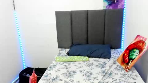 Snapshot of almaa__ chatting on March 2025 11:46:01 PM Alma online show from March 2025 11:46:01 PM