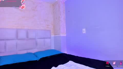 Snapshot of almalopez_ chatting on November 2025 01:00:01 PM almalopez_ online show from November 2025 01:00:01 PM