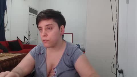 Almond online show from October 2025 12:40:02 AM