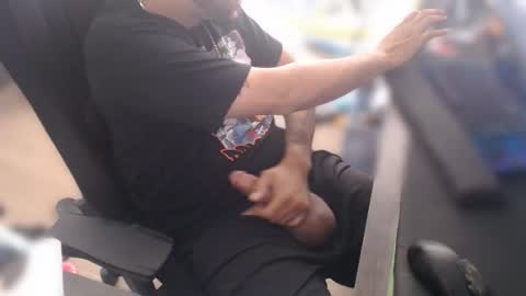 Snapshot of aloha_king chatting on October 2025 11:01:02 PM simplyfaded online show from October 2025 11:01:02 PM