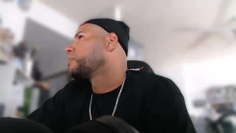 Snapshot of aloha_king chatting on October 2025 02:26:02 AM simplyfaded online show from October 2025 02:26:02 AM