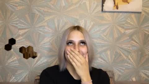 Lisa online show from September 2025 11:54:01 AM