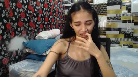 Snapshot of alondra_aleng_ereng chatting on February 2025 09:49:01 PM Alondra  online show from February 2025 09:49:01 PM