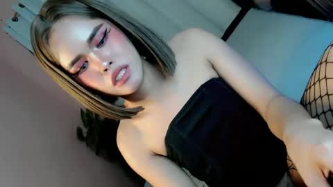 LEXY online show from February 2025 05:25:02 PM