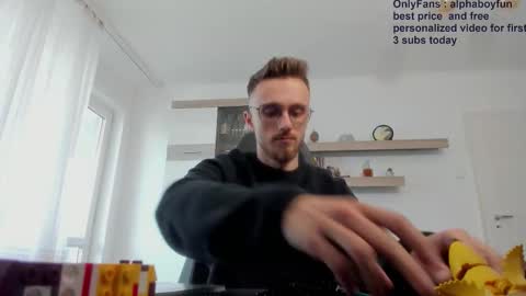 Andi online show from October 2025 12:13:02 PM