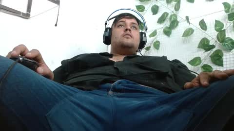 Snapshot of altairstudiosboy chatting on November 2025 01:33:01 PM Jhosep online show from November 2025 01:33:01 PM