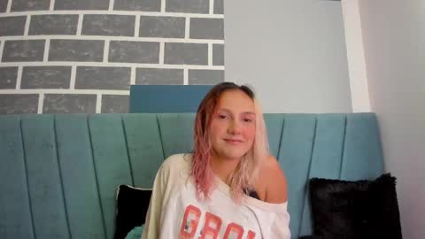 Snapshot of alterego1__ chatting on October 2025 11:44:01 AM Alter online show from October 2025 11:44:01 AM