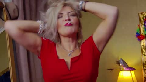 Alura Jenson online show from November 2025 09:03:02 PM