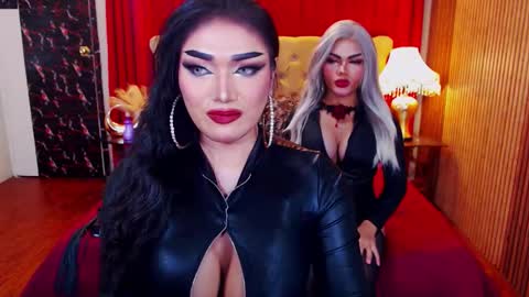 Alura Jhenson online show from October 2025 05:52:01 PM