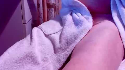 Snapshot of alwaysenjoyit chatting on October 2025 09:08:02 AM alwaysenjoyit online show from October 2025 09:08:02 AM