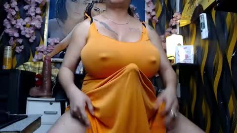 SARAHEYHEYHUGECOCK online show from December 2024 01:18:02 AM