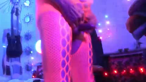 Snapshot of alwaysniceguy2 chatting on September 2025 03:41:02 AM HoneyMelonGuy online show from September 2025 03:41:02 AM