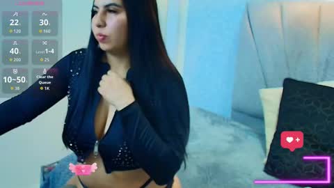   A L Y  online show from October 2025 12:34:02 PM