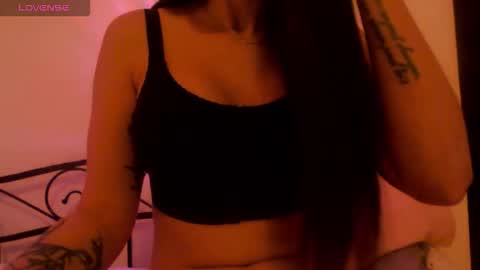 Snapshot of alycediamond21 chatting on November 2025 06:46:02 AM Missy online show from November 2025 06:46:02 AM