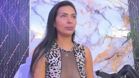 Snapshot of alyson__a chatting on November 2025 12:04:02 PM alyson__a online show from November 2025 12:04:02 PM