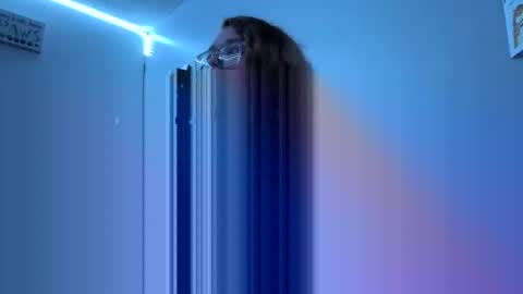 Lily online show from September 2025 02:13:02 AM
