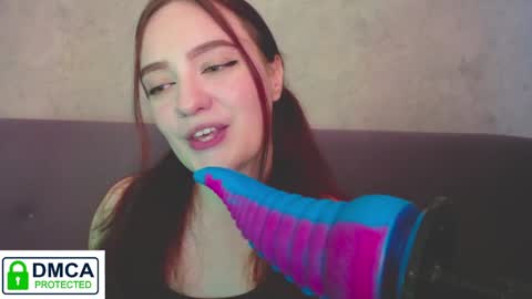 Snapshot of alyssa__scarlet chatting on December 2024 09:44:01 AM Alyssa online show from December 2024 09:44:01 AM