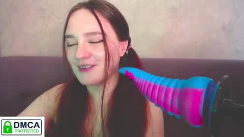 Snapshot of alyssa__scarlet chatting on October 2025 08:11:01 AM Alyssa online show from October 2025 08:11:01 AM