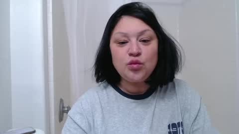 Snapshot of alyssiaamorexo chatting on December 2024 04:49:01 PM Alyssiaamorexo online show from December 2024 04:49:01 PM