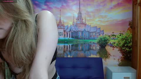 Alyy online show from December 2024 02:16:01 PM