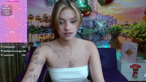 Alyy online show from December 2024 09:06:01 PM