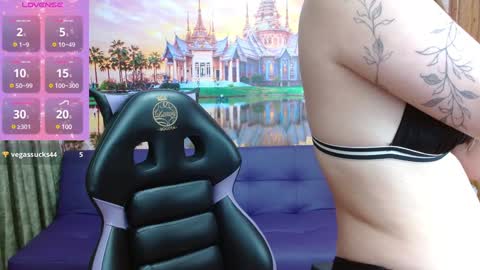 Alyy online show from February 2025 02:15:02 PM