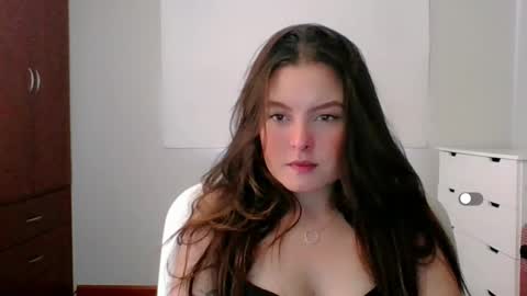 Snapshot of amanda_callum_ chatting on November 2025 08:18:01 PM Katha online show from November 2025 08:18:01 PM