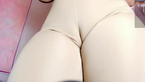 Snapshot of amanda_marcuzzi chatting on October 2025 12:13:02 PM Amanda Marcuzzi online show from October 2025 12:13:02 PM