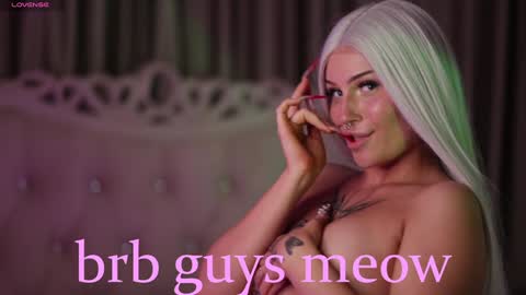 Amanda Farrell online show from December 2024 12:18:02 PM