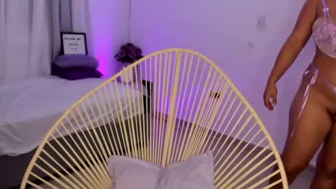 Amanda online show from October 2025 01:33:02 AM