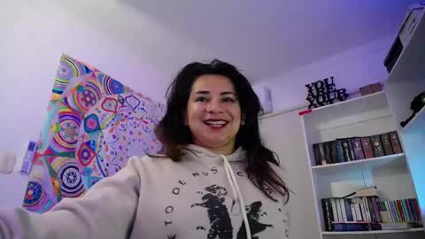 Susan online show from September 2025 10:21:02 PM