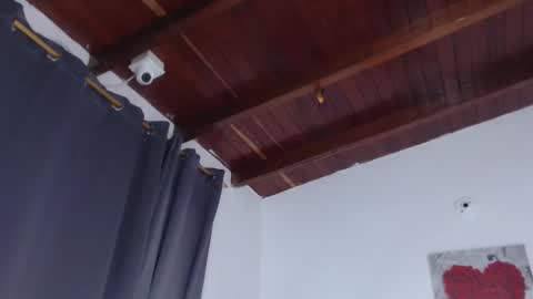   online show from October 2025 10:57:02 AM