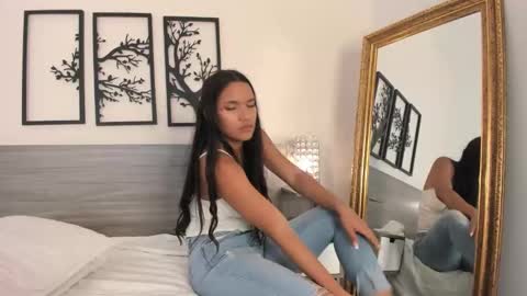 Amara online show from February 2025 06:51:02 PM